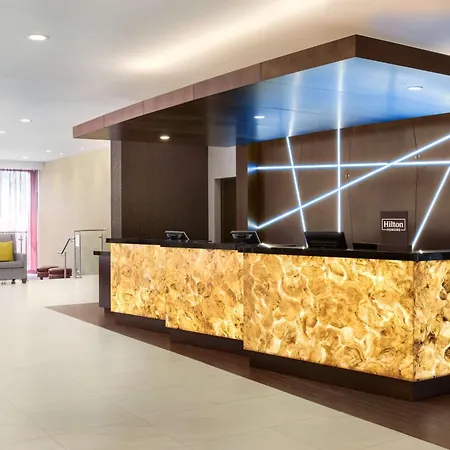 Doubletree By Hilton Hotel Toronto Airport West-3